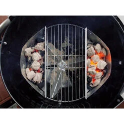 Weber 22 In. Master-Touch Charcoal Grill 10 Weber 22 In. Master-Touch Charcoal Grill -Weber Shop 8034971 A V4.eps High 93395.1648430543
