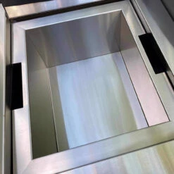 TYTUS 4 Burner Liquid Propane Grill 7 TYTUS 4 Burner Liquid Propane Grill -Weber Shop 8069199 A V2.eps High 05835.1655040830