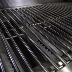 TYTUS 4 Burner Liquid Propane Grill 6 TYTUS 4 Burner Liquid Propane Grill -Weber Shop 8069199 A V3.eps High 45594.1655040830