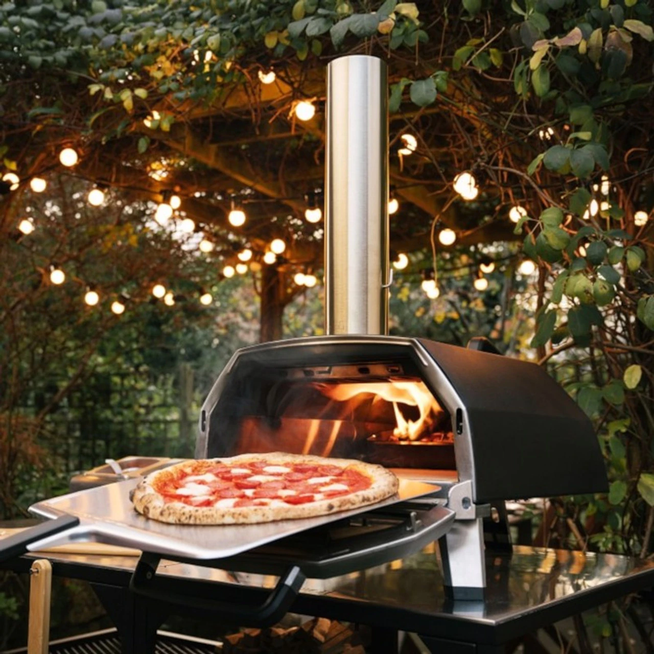 Ooni Karu 16 Outdoor Pizza Oven Black 3 Ooni Karu 16 Outdoor Pizza Oven Black - Image 3