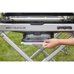 Weber Traveler Stealth Liquid Propane Portable Gril 9 Weber Traveler Stealth Liquid Propane Portable Gril -Weber Shop 8083346 A V6.eps High 37288.1677176575