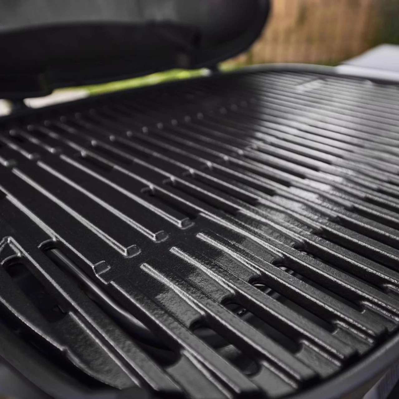 Weber Q 2800N+ W/Cart 2 Burner Liquid Propane Grill 2 Weber Q 2800N+ W/Cart 2 Burner Liquid Propane Grill - Image 2