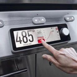 Weber Summit FS38X E 5 Burner Liquid Propane WiFi Grill -Weber Shop 8090710 A V3.eps High 43318.1748007525