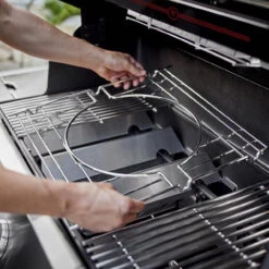 Weber Summit FS38 S 5 Burner Natural Gas Grill 10 Weber Summit FS38 S 5 Burner Natural Gas Grill -Weber Shop 8091392 A V4.eps High 65107.1735851408