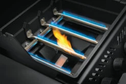 Napoleon F365DSBPGT-ECP Freestyle 365 SB With Range Side Burner -Weber Shop F365DSBPGT ECP Web Gallery 09 Freestyle Sear Details Empty Burners On Jet Fire Cmyk Final 18449.1755804159